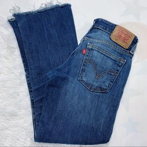 Superlow stretch Levi’s w/ cropped flare
